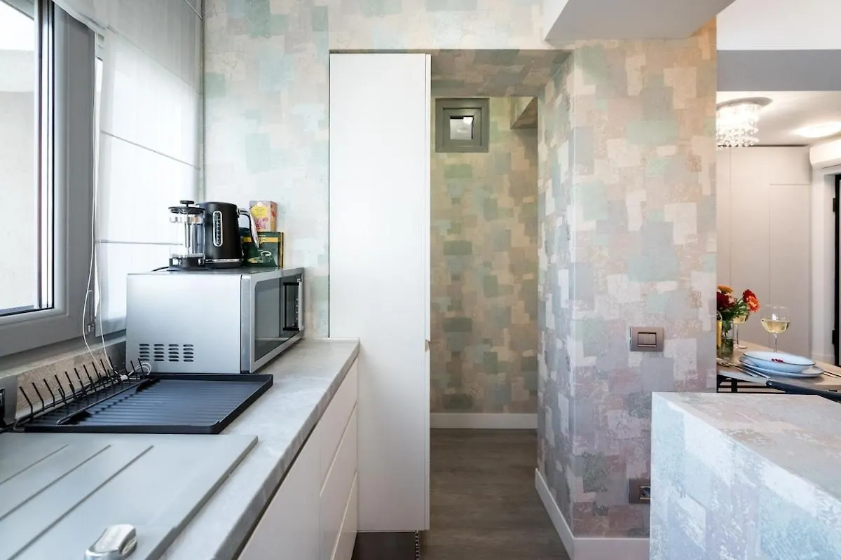 Cosy Center Studio Near Piata Romana Bucharest Apartment